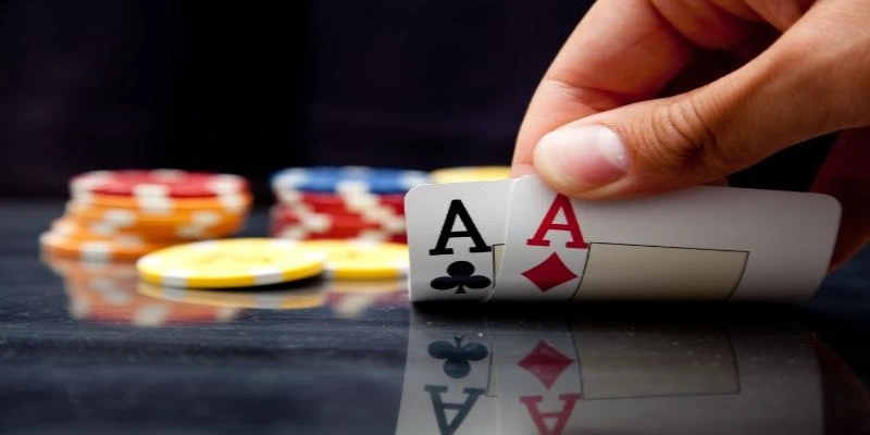 Bài xì dách là gì? Trò chơi cổ điển đầy hấp dẫn tại casino Chiến lược khi chơi bài xì dách